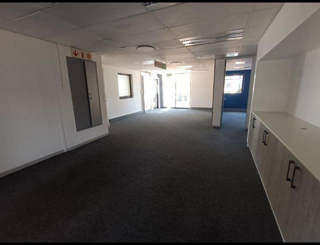 BUSINESS PROPERTY TO RENT IN RANDJESPARK